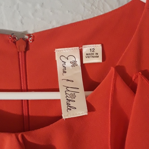 Dress - Picture 2 of 2